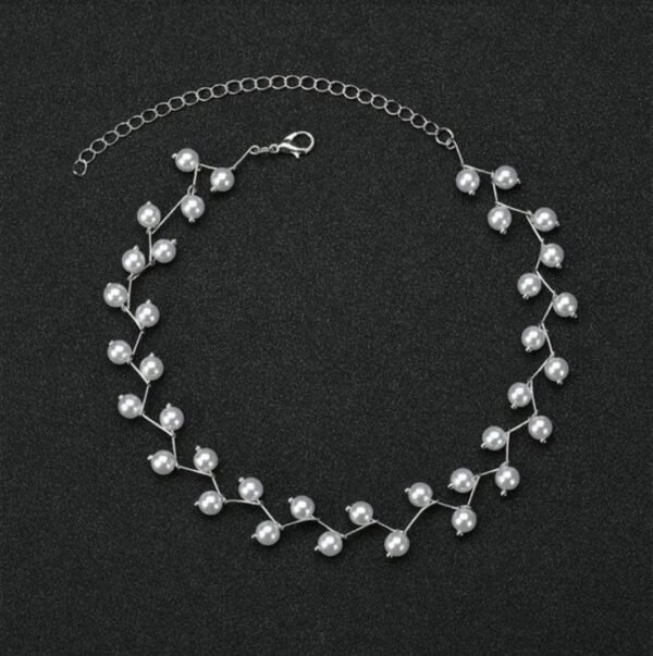 Minimal pearl Choker - Image 5